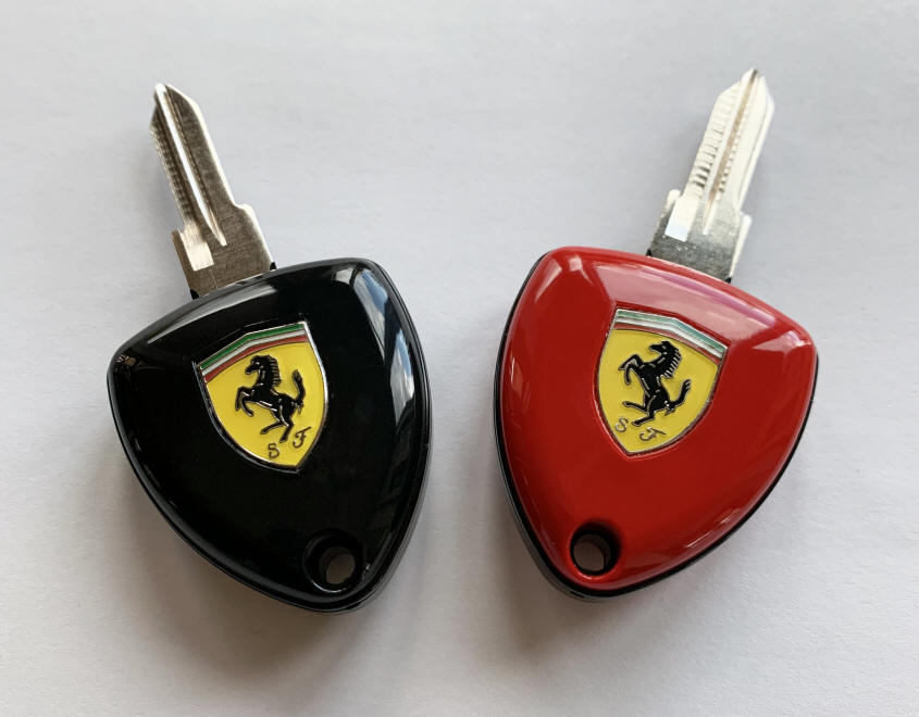 Cavallino style Ferrari keys